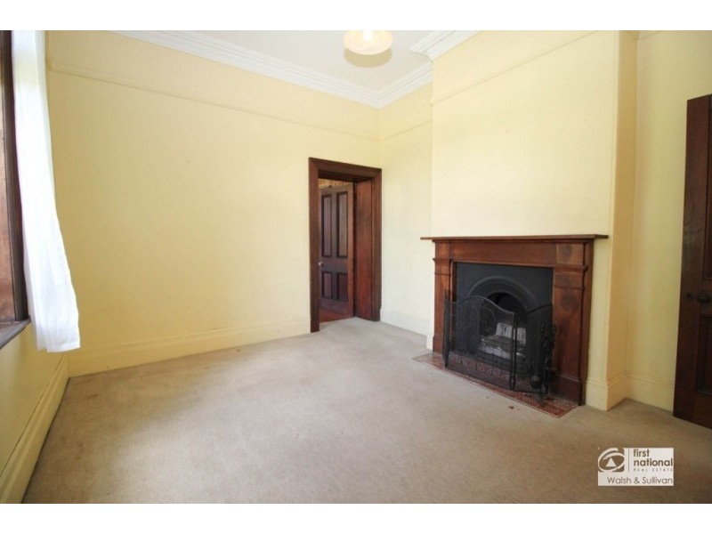 8 ENGLART PLACE, Baulkham Hills NSW 2153