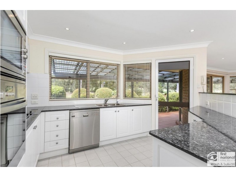 20 Castle Pines Drive, Baulkham Hills NSW 2153