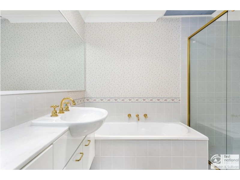 20 Castle Pines Drive, Baulkham Hills NSW 2153