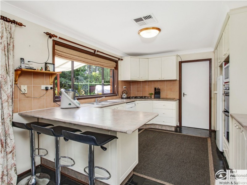 16 Clarke Place, Castle Hill NSW 2154