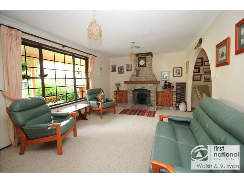 16 Clarke Place, Castle Hill NSW 2154