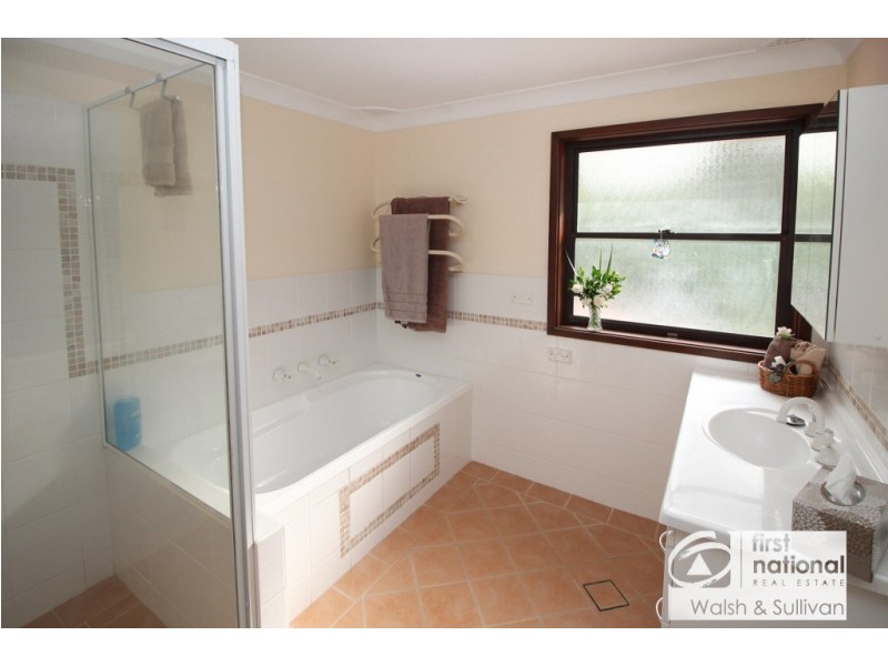 16 Clarke Place, Castle Hill NSW 2154