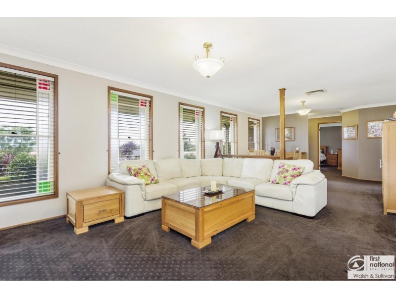 90 Bingara Crescent, Bella Vista NSW 2153