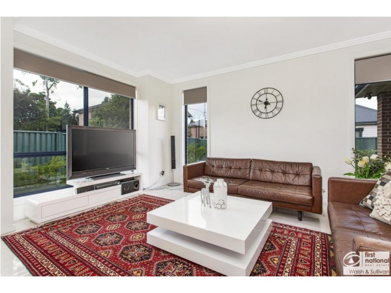 4 Vidilini Lane, Northmead NSW 2152