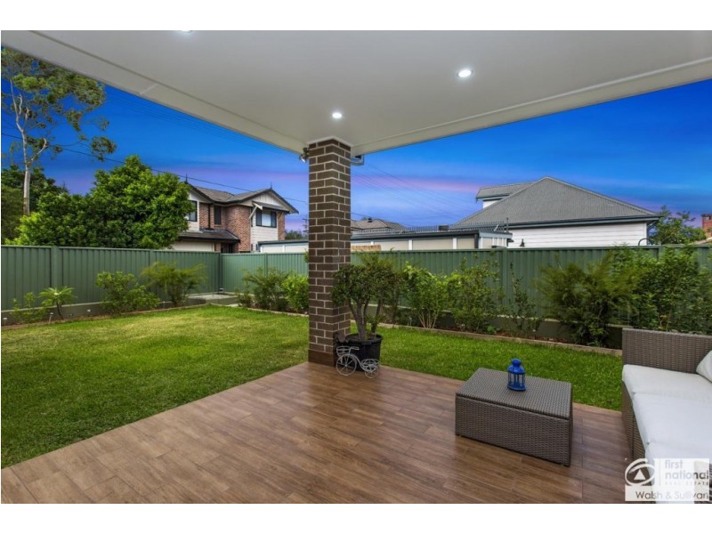 4 Vidilini Lane, Northmead NSW 2152