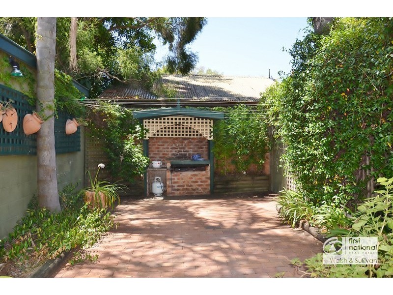 1 Churchill Drive, Winston Hills NSW 2153