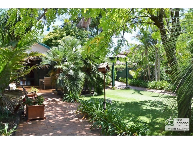 1 Churchill Drive, Winston Hills NSW 2153