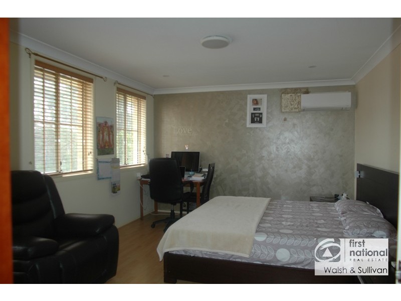 4 Blackwattle Circuit, Northmead NSW 2152