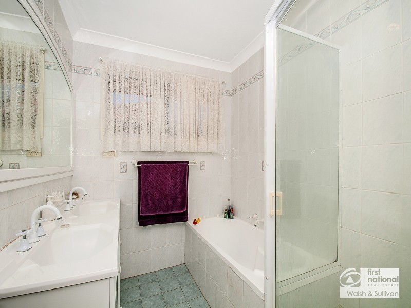 11 WARUMBUI AVENUE, Baulkham Hills NSW 2153