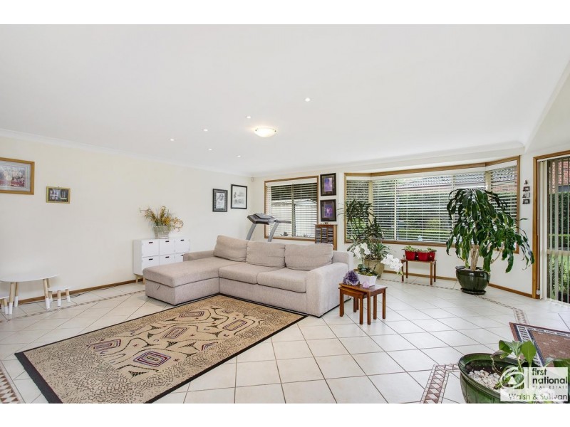 18 Tallowood Grove, Beaumont Hills NSW 2155
