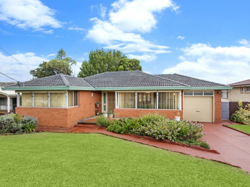 18 Goldsmith Ave, Winston Hills NSW 2153