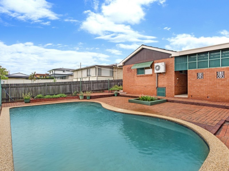 18 Goldsmith Ave, Winston Hills NSW 2153