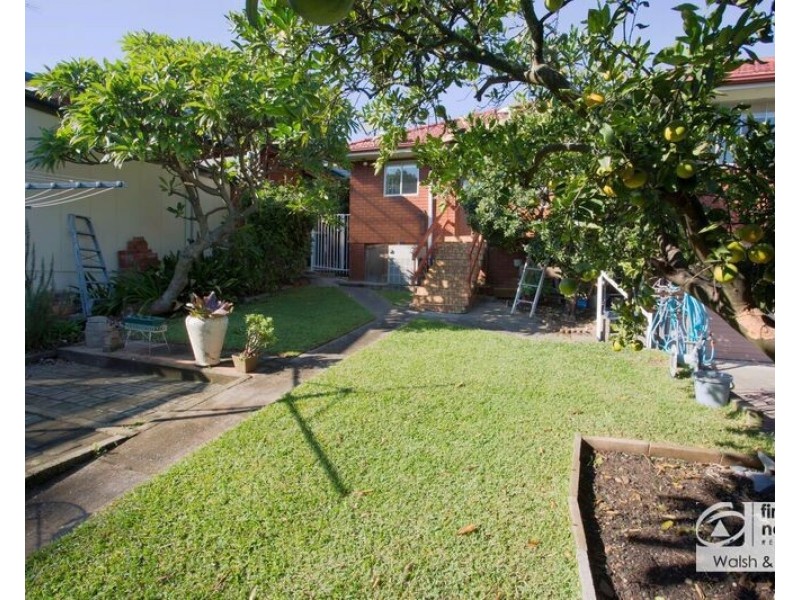 15 Buckleys Road, Winston Hills NSW 2153