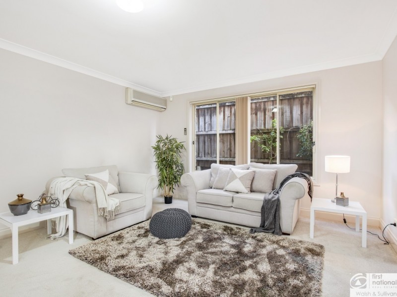 16 Tellicherry Circuit, Beaumont Hills NSW 2155