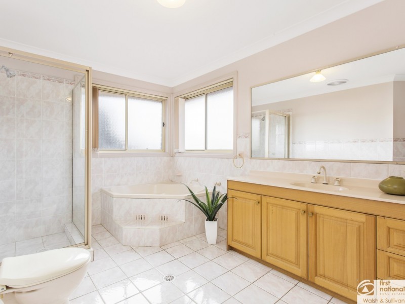 16 Tellicherry Circuit, Beaumont Hills NSW 2155