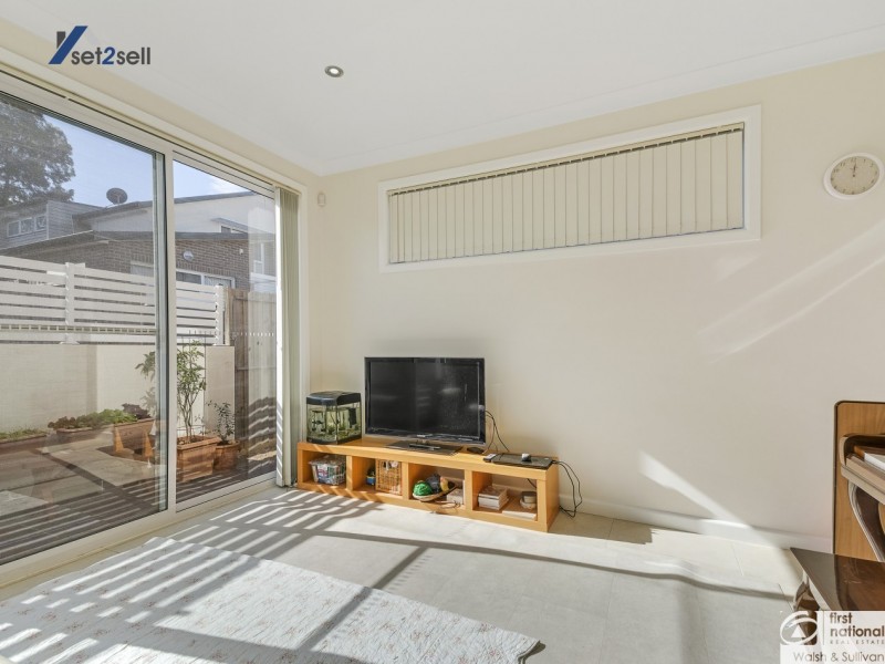6/54B Binalong Road, Toongabbie NSW 2146