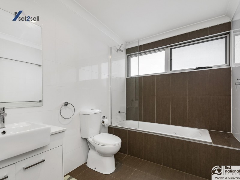 6/54B Binalong Road, Toongabbie NSW 2146