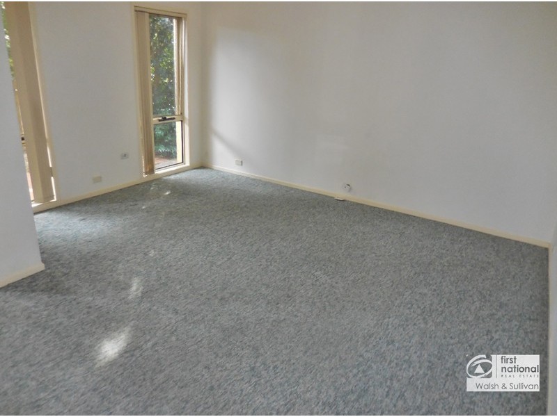 6 Arnold Janssen Drive, Beaumont Hills NSW 2155