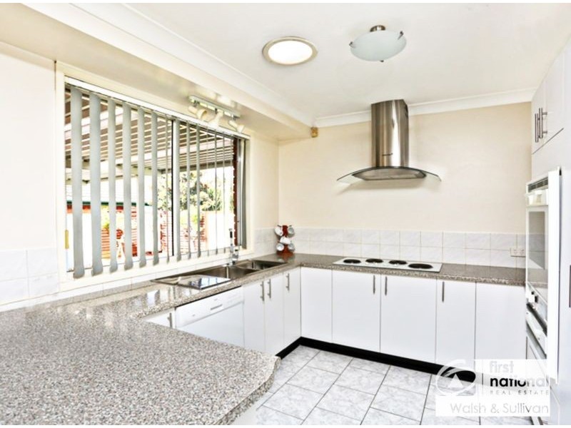 10 Gracelands Drive, Quakers Hill NSW 2763