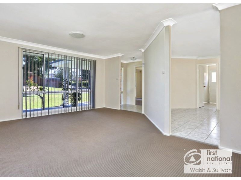 10 Gracelands Drive, Quakers Hill NSW 2763