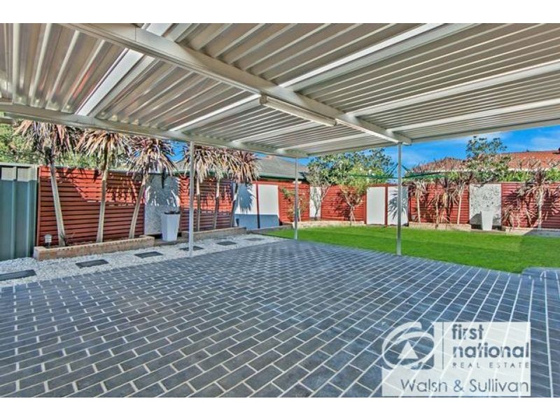10 Gracelands Drive, Quakers Hill NSW 2763