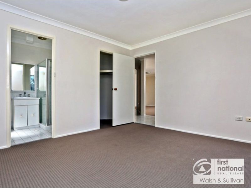 10 Gracelands Drive, Quakers Hill NSW 2763