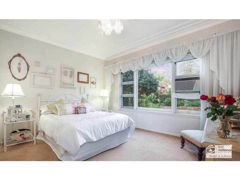 10 Kentwell Avenue, Castle Hill NSW 2154