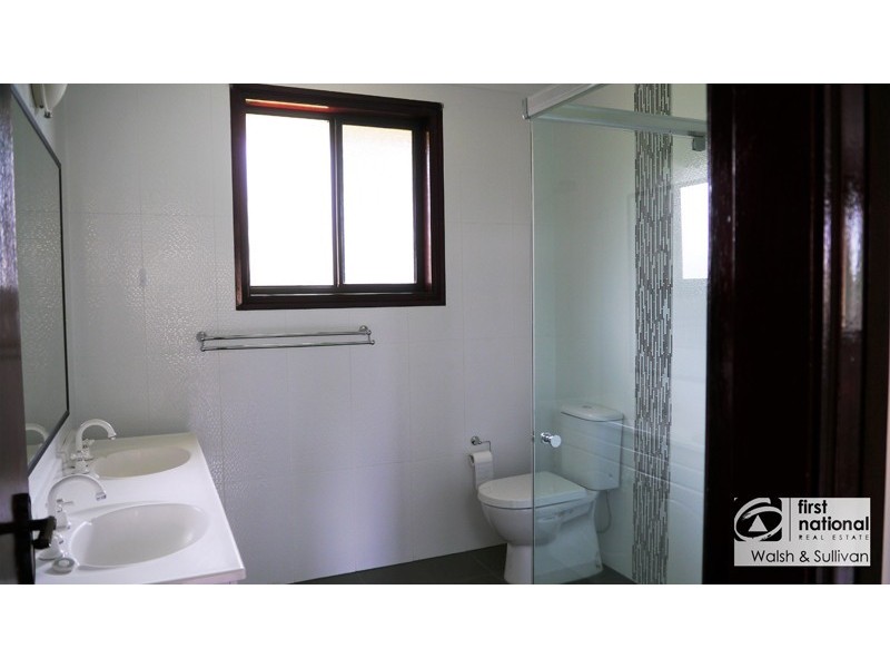11 Amphitheatre Circuit, Baulkham Hills NSW 2153