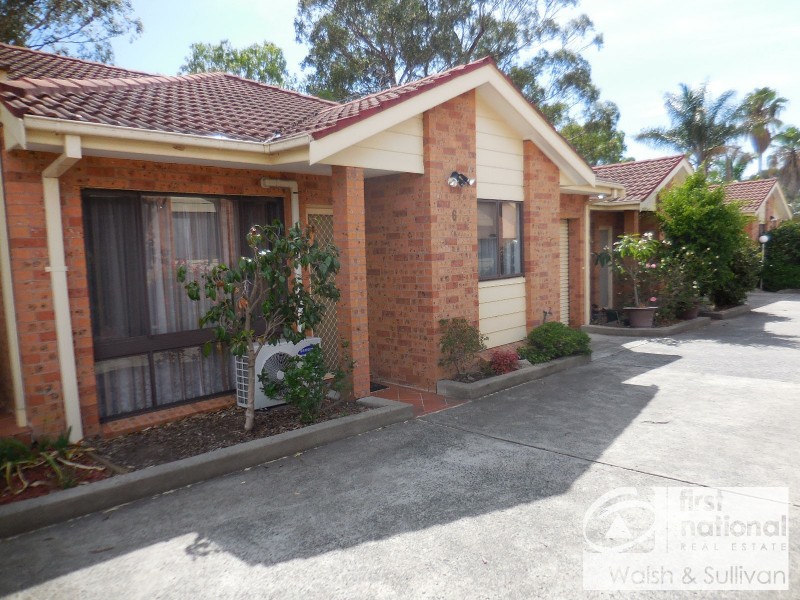 6/39 Woodlawn Drive, Toongabbie NSW 2146