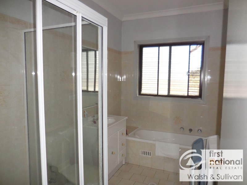 6/39 Woodlawn Drive, Toongabbie NSW 2146