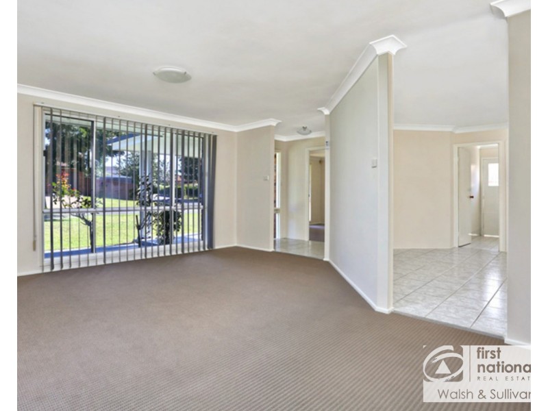 10 Gracelands Dr, Quakers Hill NSW 2763