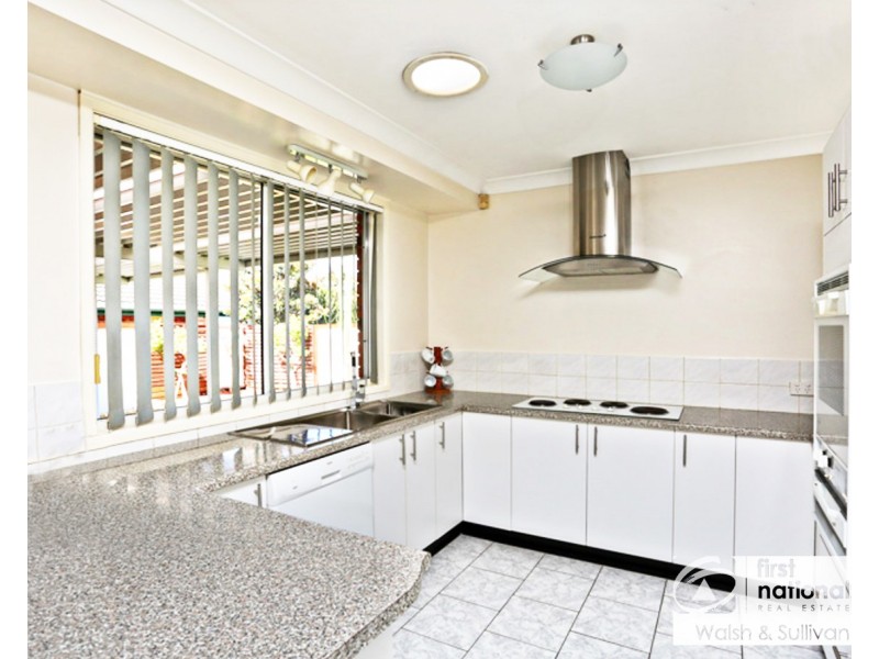 10 Gracelands Dr, Quakers Hill NSW 2763