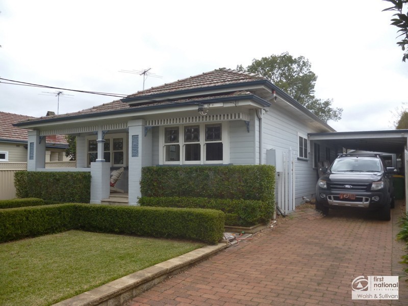 9 Raymond Avenue, Northmead NSW 2152