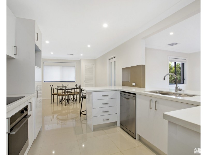 54 Rondelay Drive, Castle Hill NSW 2154