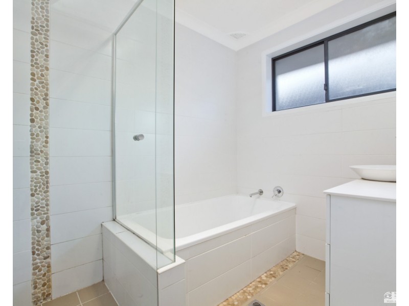 54 Rondelay Drive, Castle Hill NSW 2154