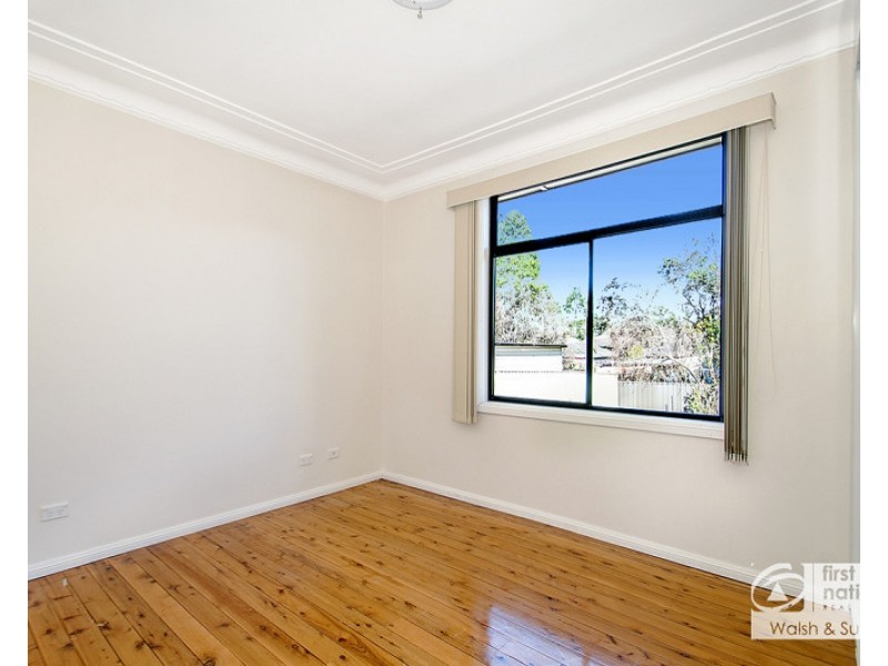 24 Brelogail Street, Northmead NSW 2152