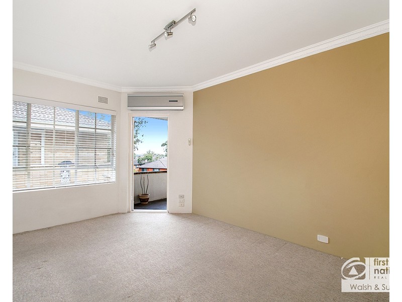 5/2 Iron St, North Parramatta NSW 2151