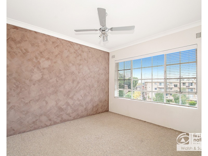 5/2 Iron St, North Parramatta NSW 2151