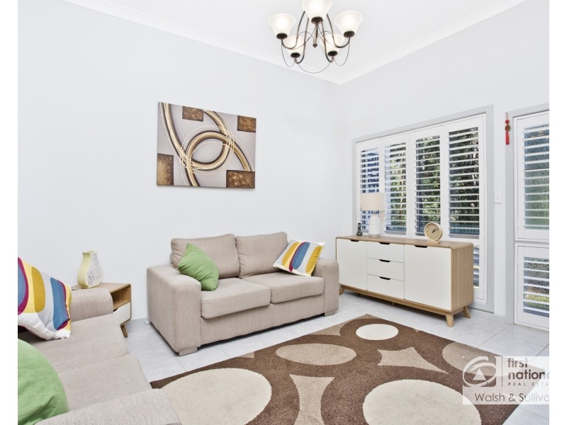 4/3 Elabana Crescent, Castle Hill NSW 2154