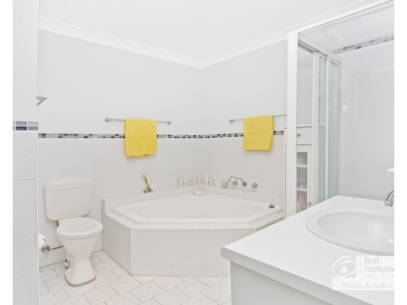 4/3 Elabana Crescent, Castle Hill NSW 2154