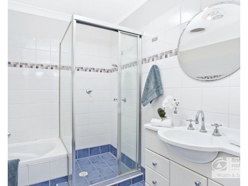 8/227 Windsor Road, Northmead NSW 2152