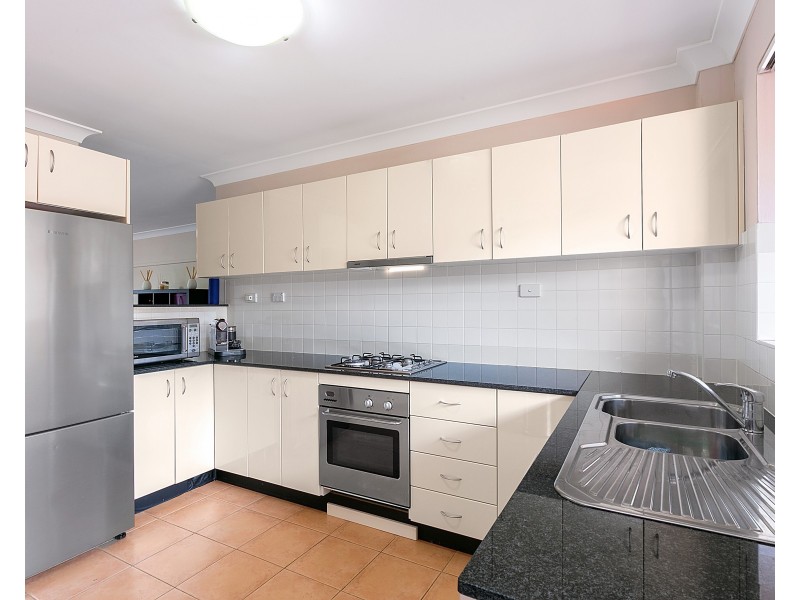 27/32-38 Dobson Crescent, Baulkham Hills NSW 2153