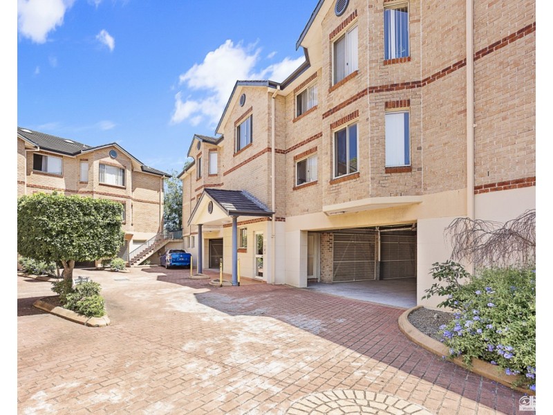 15/2 Railway Street, Baulkham Hills NSW 2153