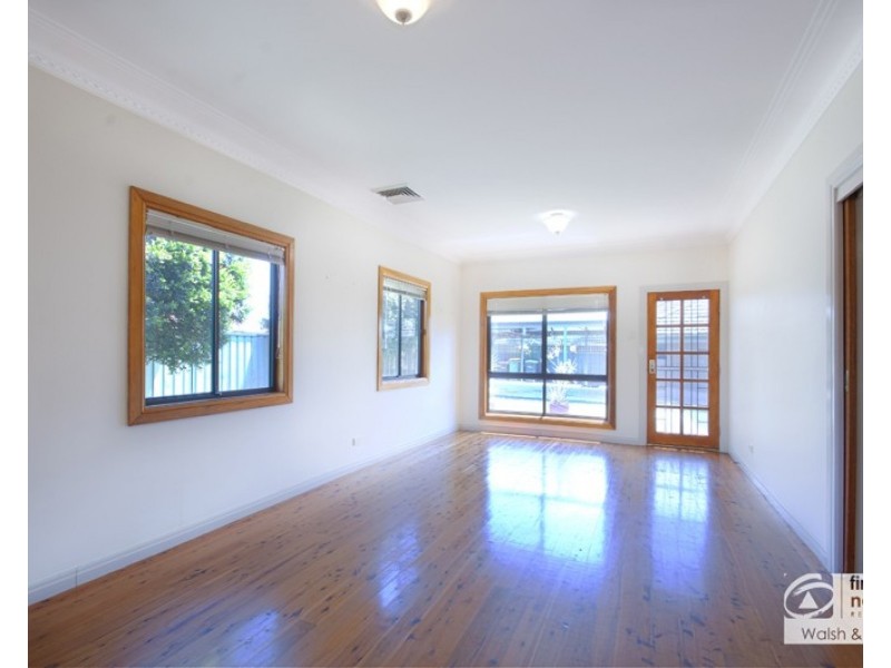 3 Moir Avenue, Northmead NSW 2152