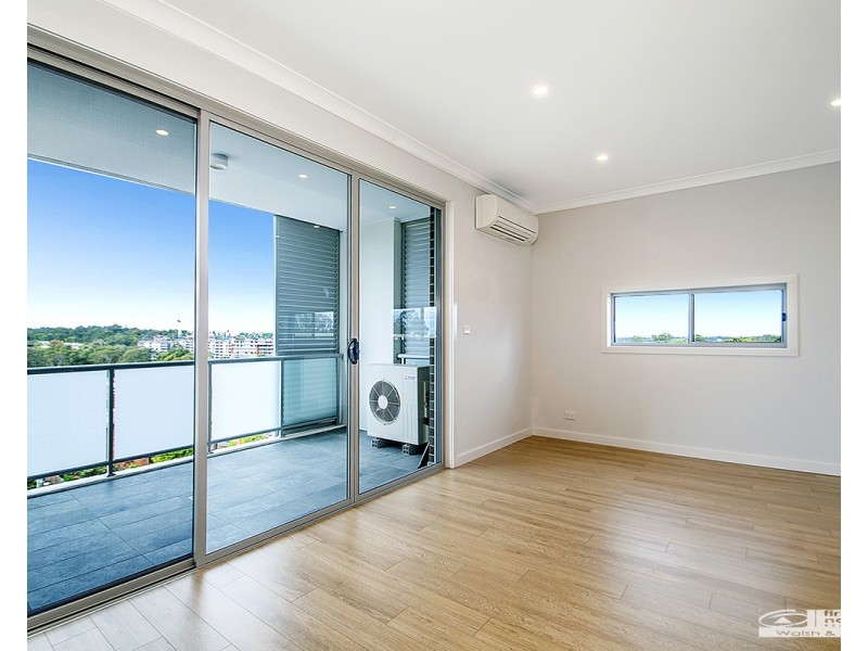 301/14-16 Murray Street, Northmead NSW 2152