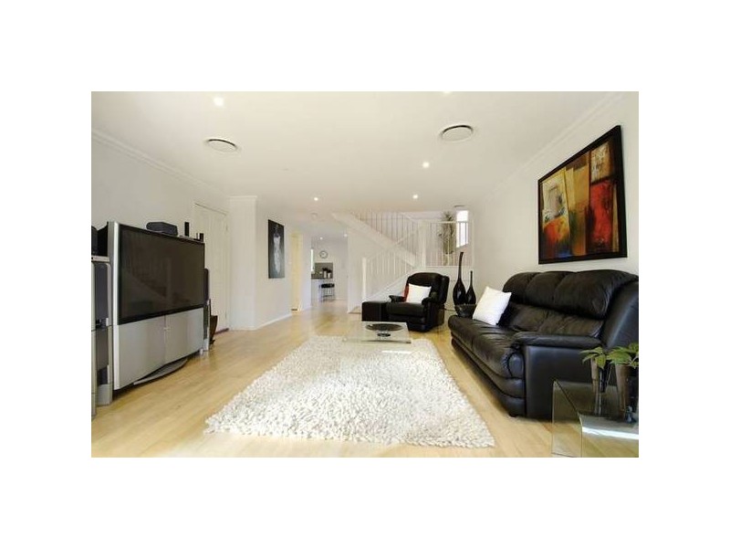 21 Blackwattle Circuit, Northmead NSW 2152