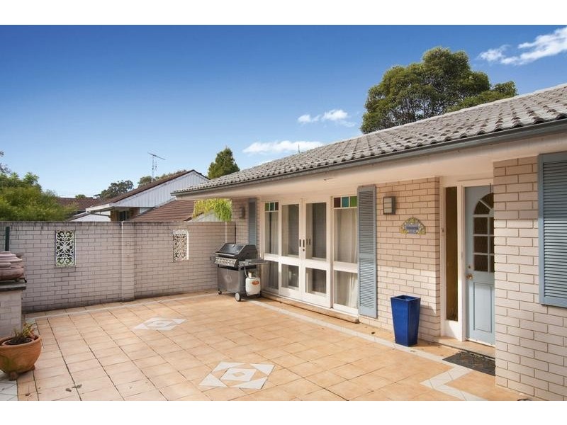 82 Merindah Road, Baulkham Hills NSW 2153