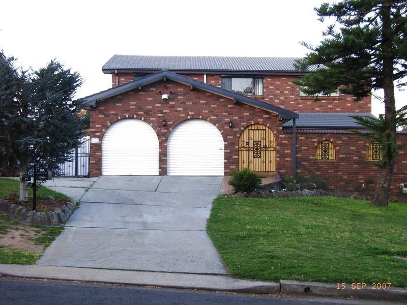 11 Amphitheatre Circuit, Baulkham Hills NSW 2153