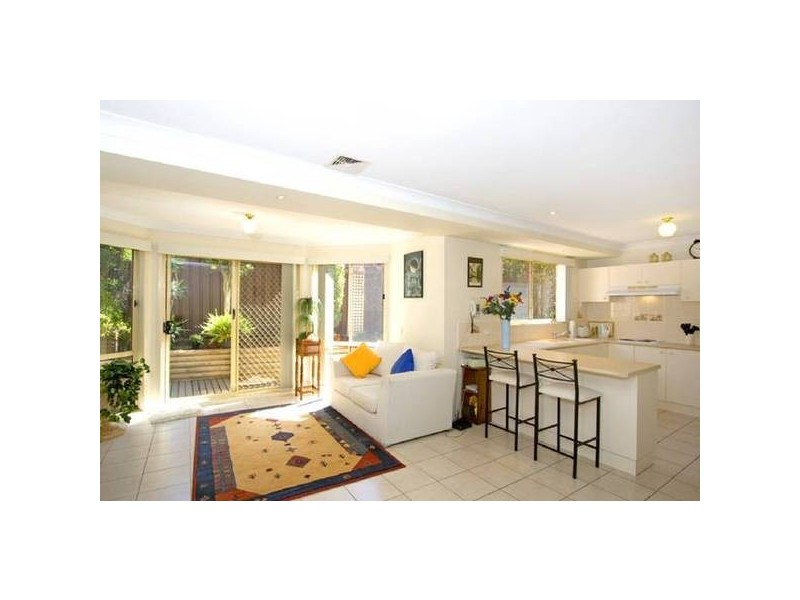 3 Lyn Place, Old Toongabbie NSW 2146