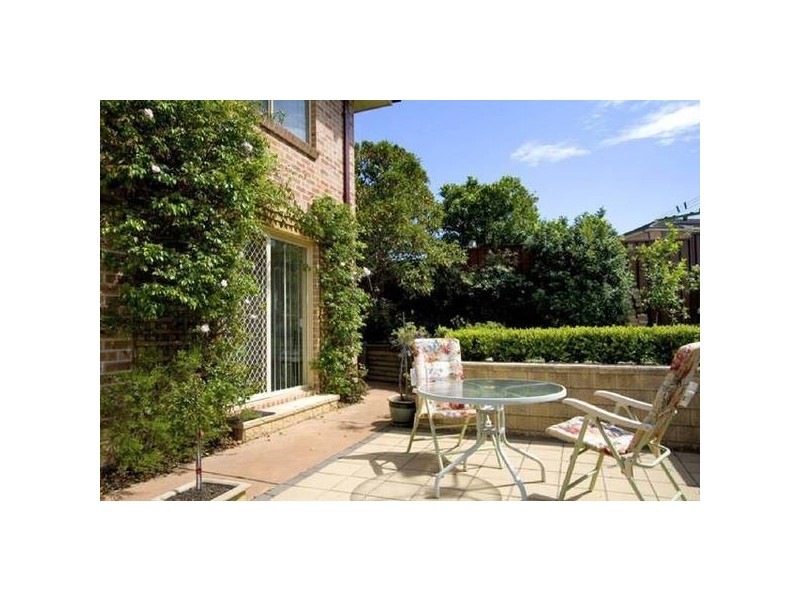 3 Lyn Place, Old Toongabbie NSW 2146